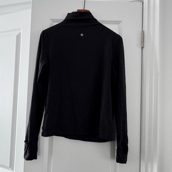 Lululemon Turtle Neck - Picture 1 of 4